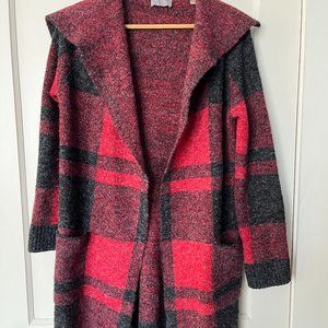 Cyrus Red and Black Plaid Sweater Coat Size Small